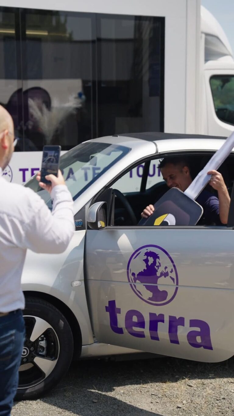 video promo terra computer voiture